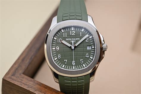 patek philippe aquanaut green strap|philippe patek aquanaut price.